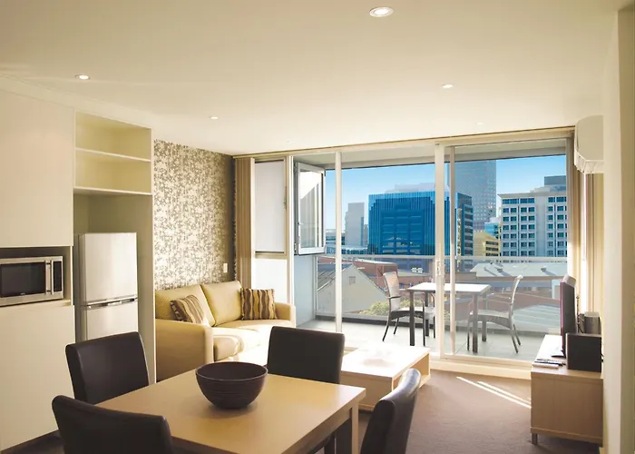 Istay Precinct AdelaideAirport Hotel